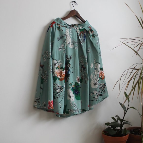 Blue floral A-Line knee-length skirt with pockets | 29 - Picture 1 of 4
